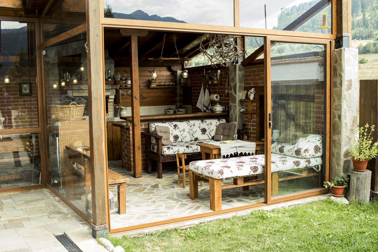 Boutique Hotel The White Pine Samokov Exteriör bild